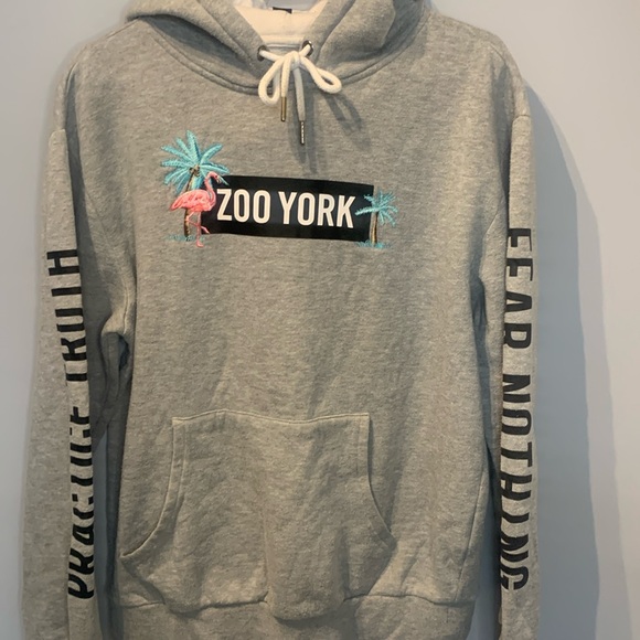 Zoo York Other - Zoo York Grey Hoodie w Pink Flamingo
